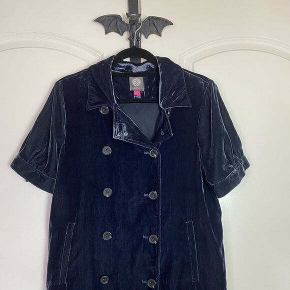 Vince Camuto Coat Vintage Inspired Navy Velvet Button Down Elegant size 8 - Picture 3 of 10